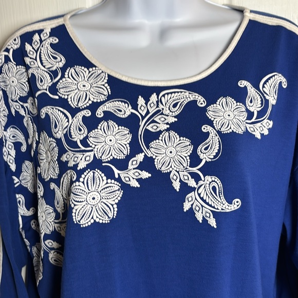 Ruby Rd. Petite Blue & White Floral Top Size PXL - Picture 4 of 8